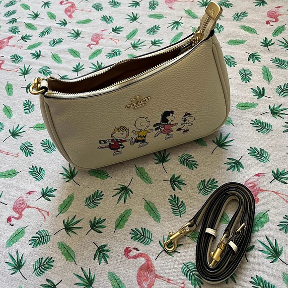 PEANUTS x COACH Womens Teri Shoulder Bag Cream White With Snoopy - Picture 3 of 6